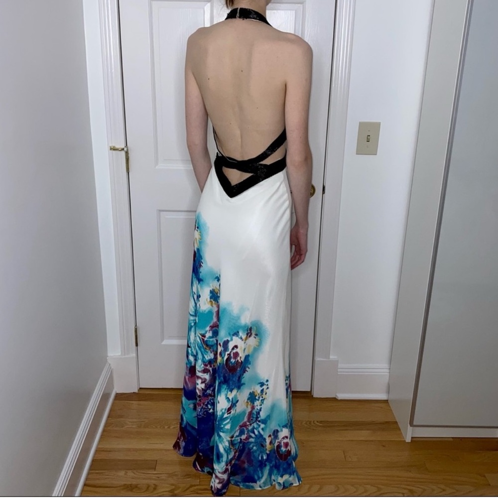 Cinderella Divine maxi dress white and blue floral - sequin details Size 6 - Picture 5 of 8